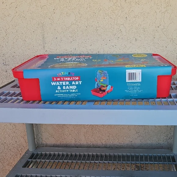 Chuckle & Roar 3-in-1 Red and Blue Activity Table - Picture 2 of 6